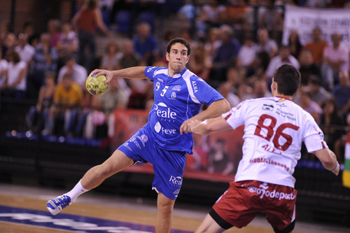 Iosu Go&ntilde;i, convocado con la Selecci&oacute;n Nacional Absoluta de Balonmano